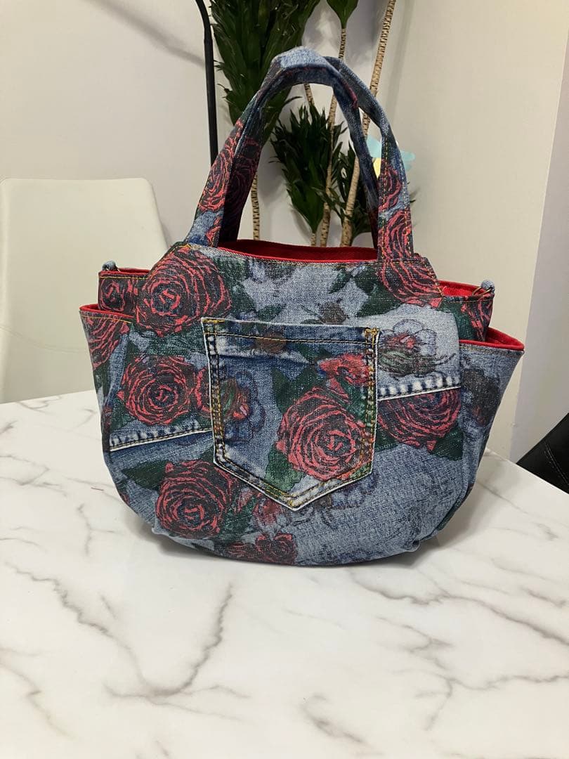 895 tatdwtg大きめデニムリメイクバック　ハンドメイド2点
