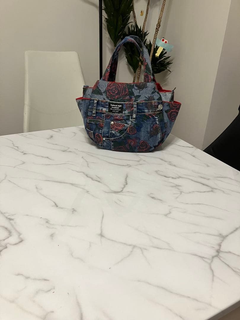 895 tatdwtg大きめデニムリメイクバック　ハンドメイド2点