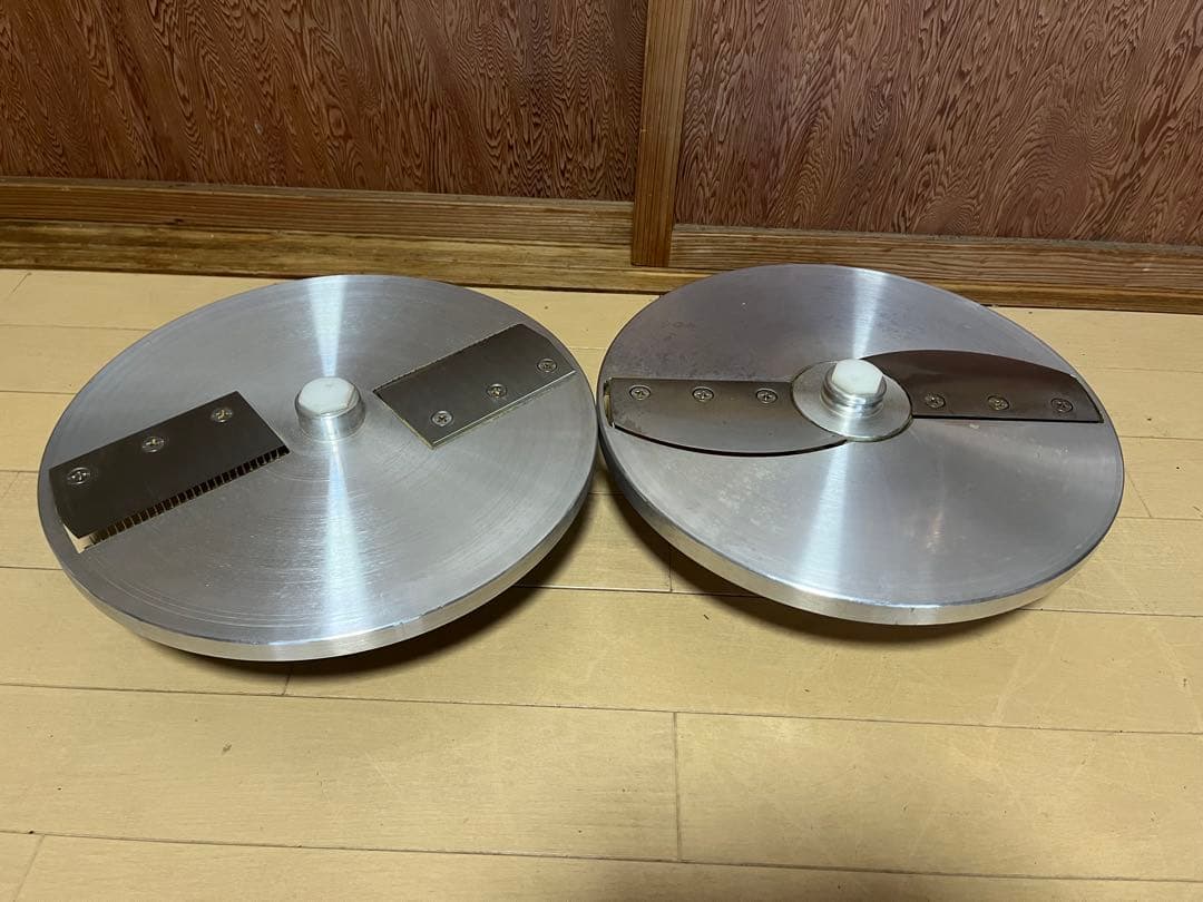 大道　オオミチ　業務用野菜スライサーOMV-300D 100v 4種刃付き動作品