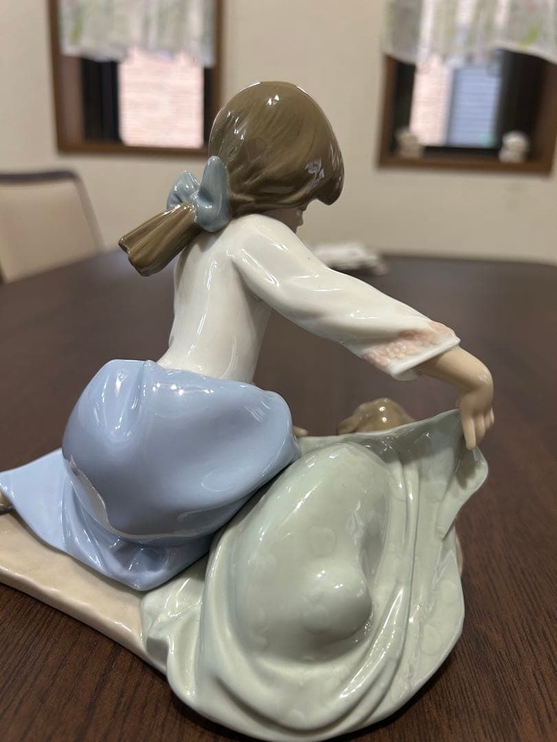 リヤドロ　風邪をひかないように　美品