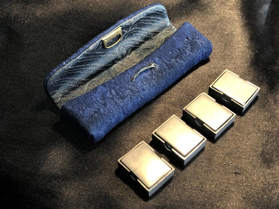 【 彫金小箱 江戸金工 】　ニッケル豆箱　手造　ケース付