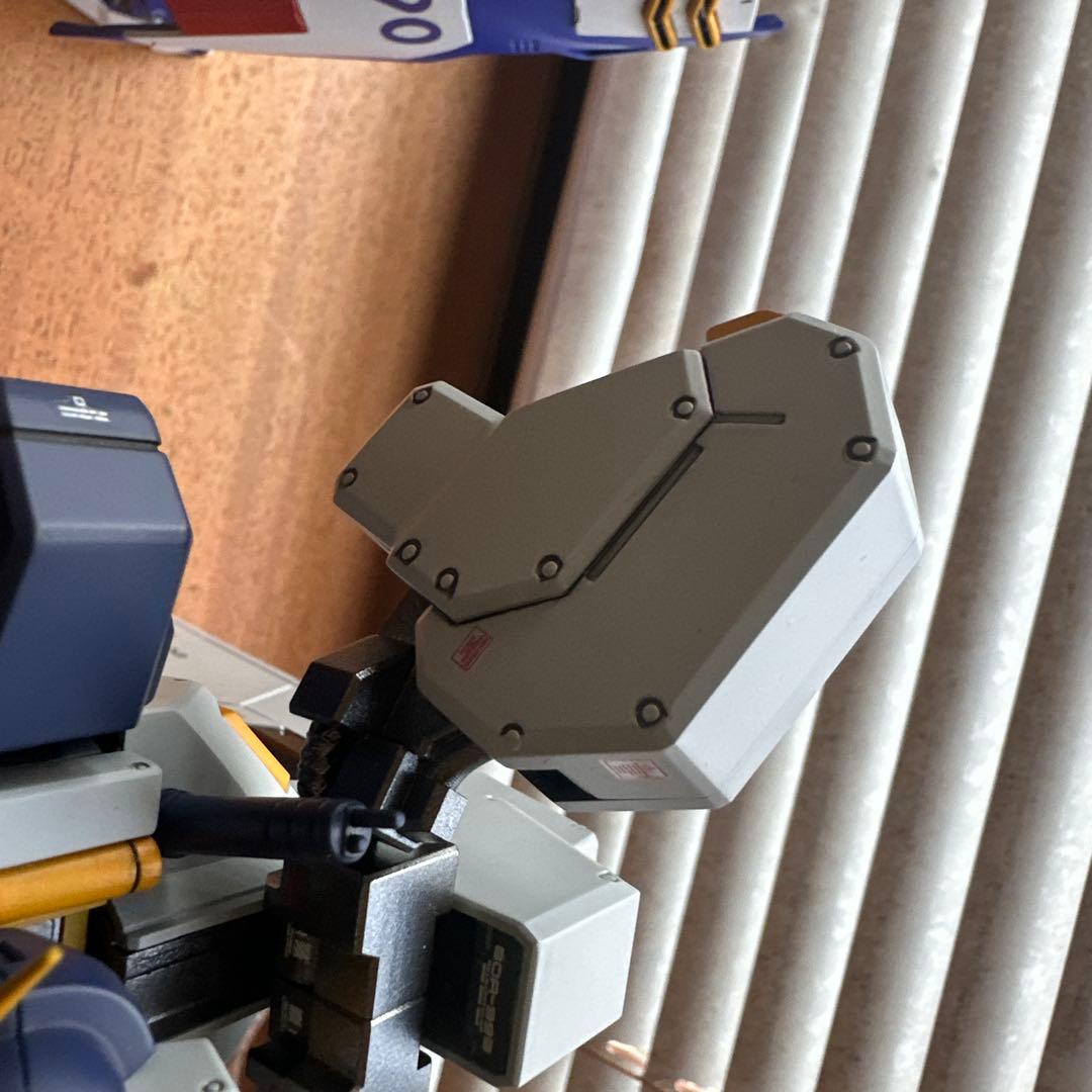 プレミアムバンダイ限定MGガンダムTR-1ヘイルズ2号機アーリータイプ全塗装品