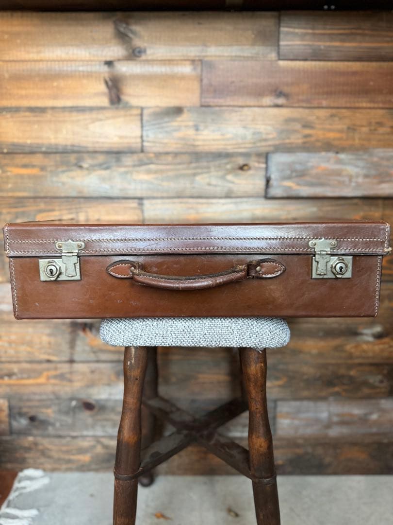 イギリス製　ビンテージトランク