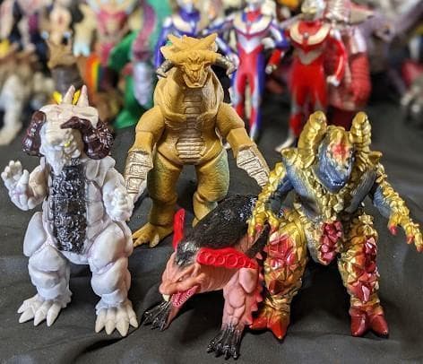 ウルトラマンティガ＆登場怪獣・宇宙人（バンダイ）ソフビフィギュア34体セット