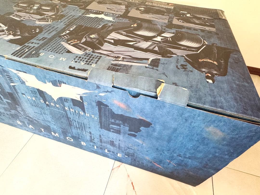 バットモービル「ダークナイト」ムービー・マスターピース 1/6