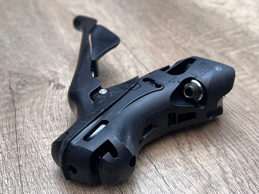 シマノ 105 ST-R7000 11s デュアルコントロールレバー