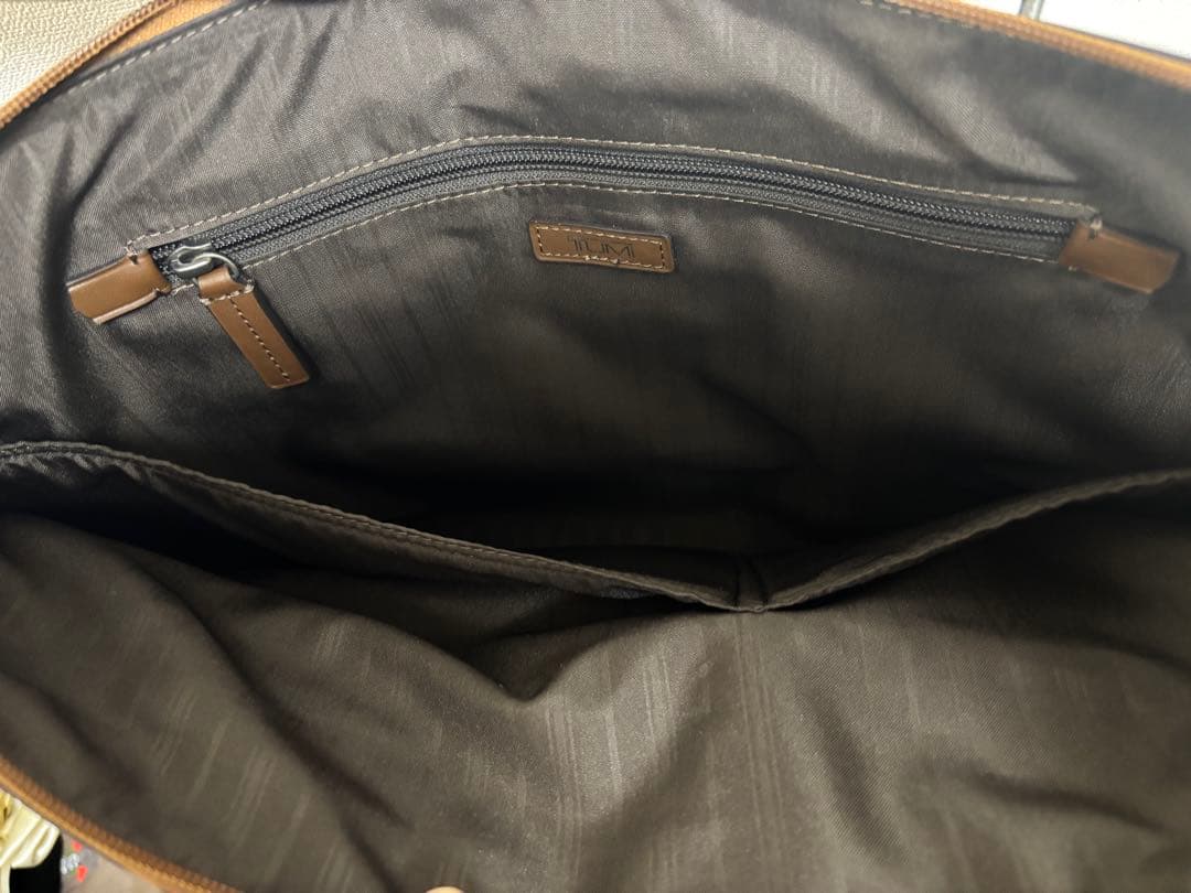 TUMI ブラウンレザー ビジネスバック　メンズ　トゥミ