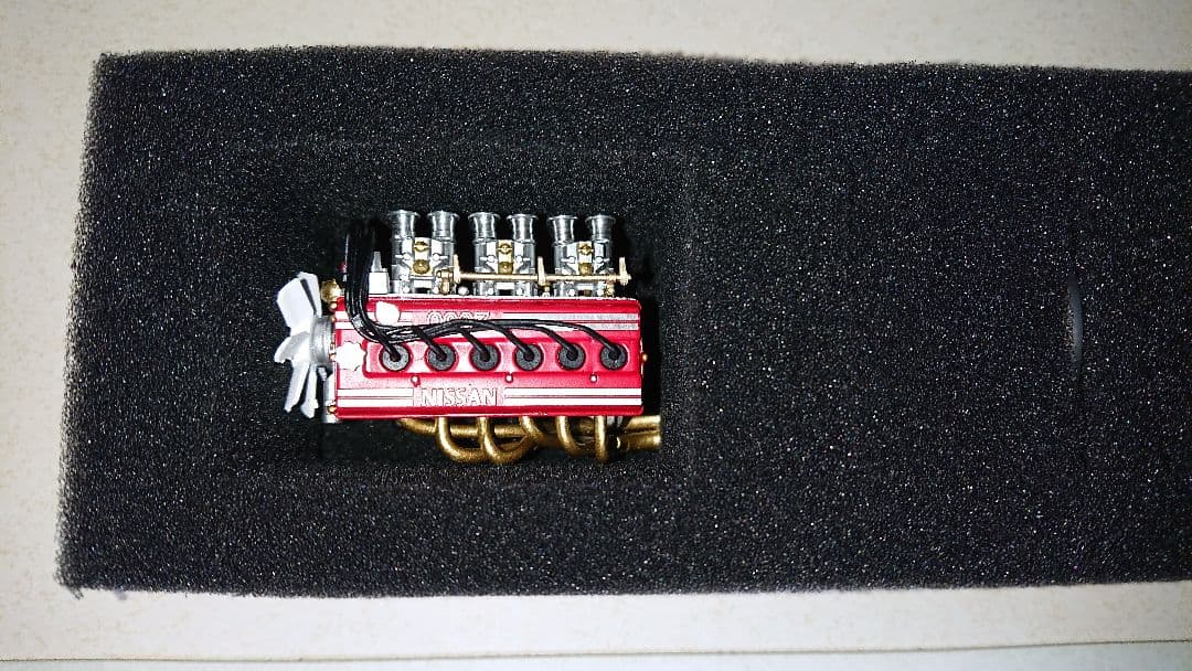 イグニッションモデル 1/18 SKYLINE 2000 GT-R KPGC10