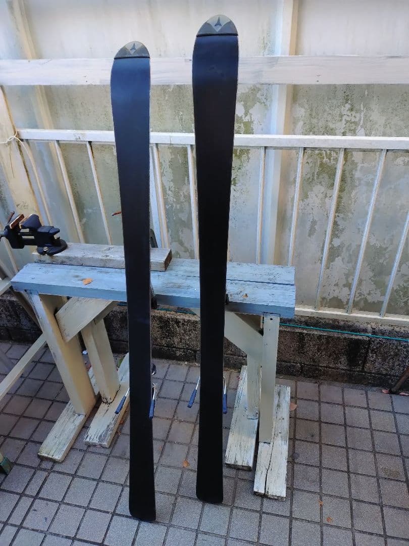 Atomic スキー板 　146センチ