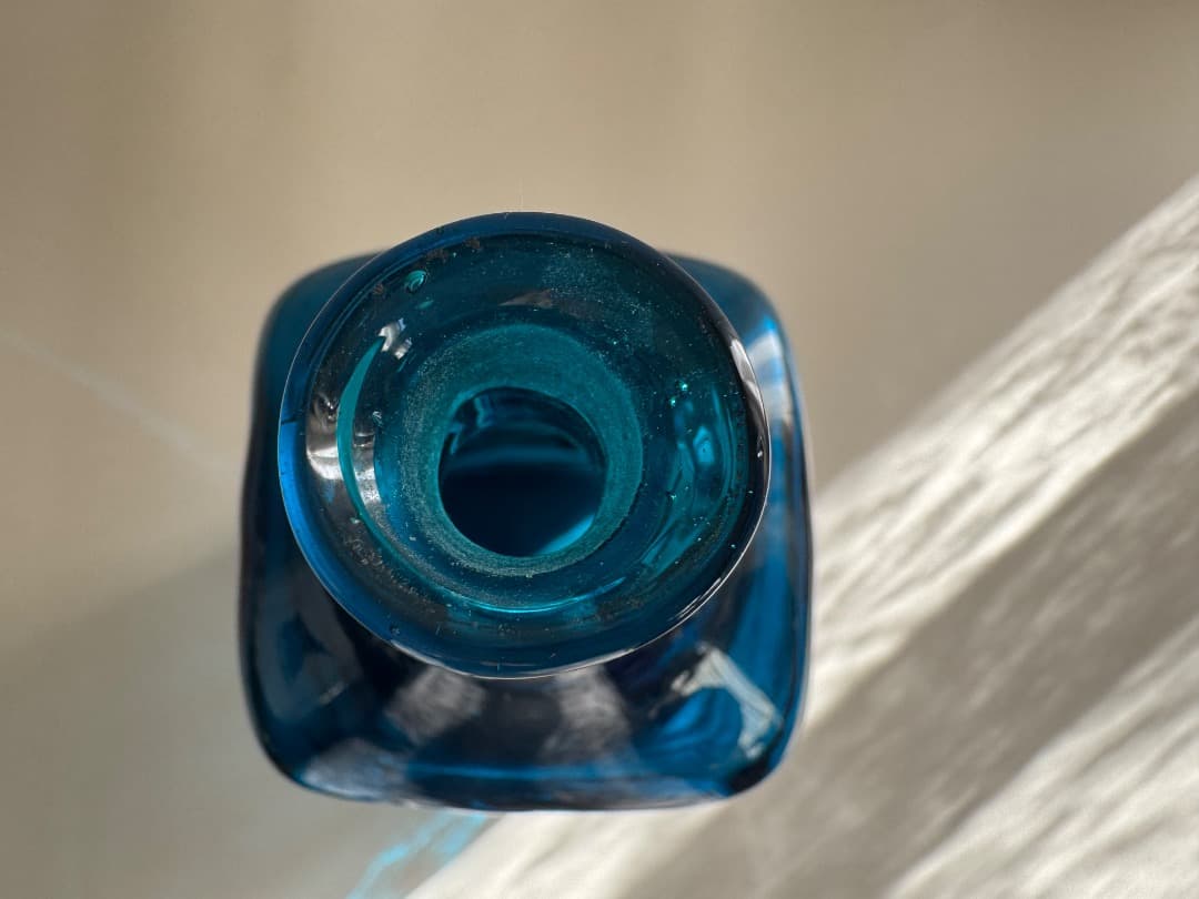 小谷眞三　倉敷ガラス　角長瓶