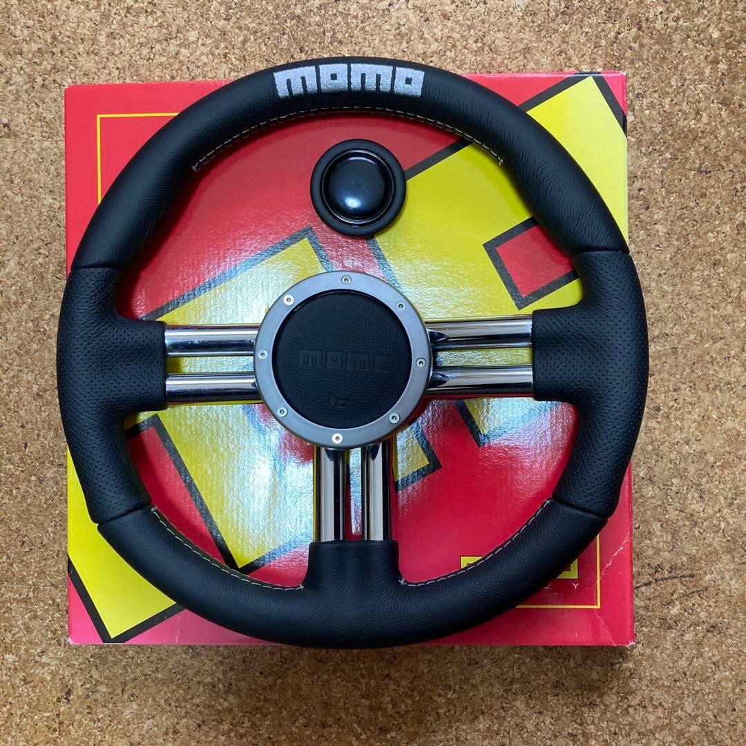 MOMO ステアリング 黒 3本スポーク