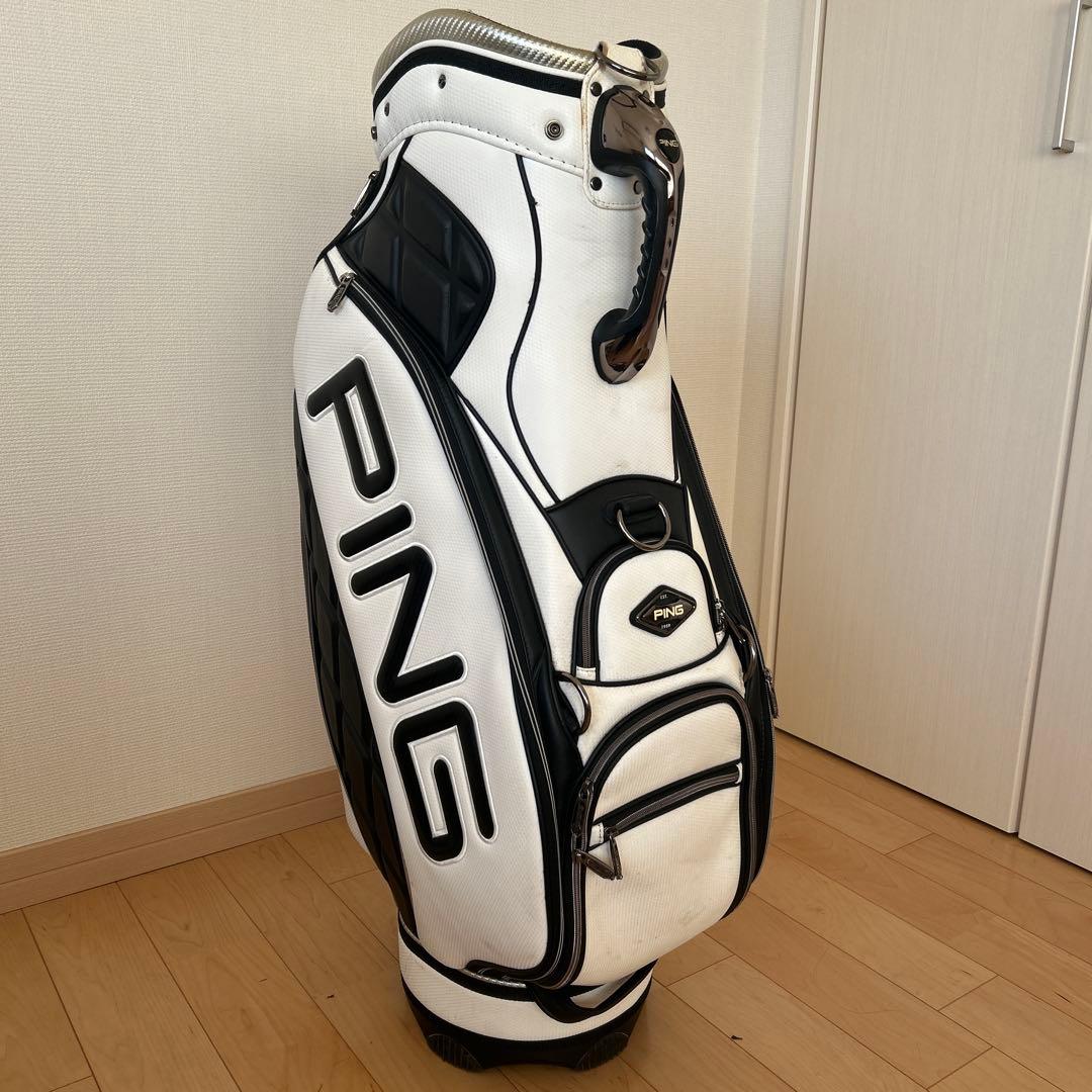 キャディバッグ　ping ピン