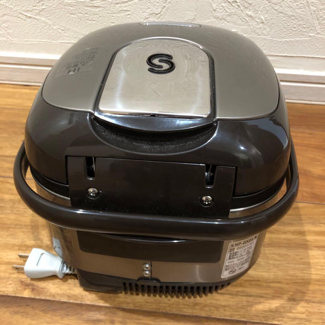 象印　ZOJIRUSHI 炊飯ジャー　極め炊き　NP-GK05