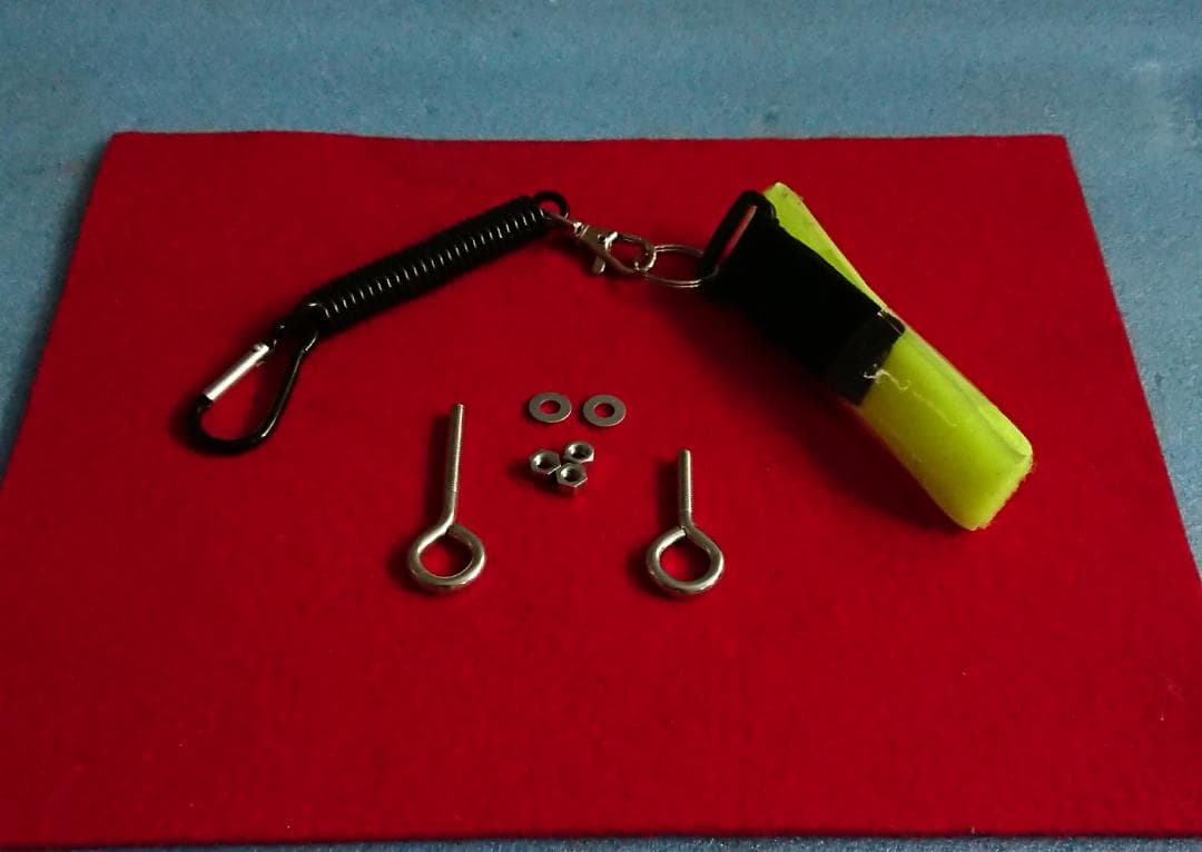 大放出　イエロー　31.5＜税送料2770円込み＞カスタム　前後カービングＴ搭載