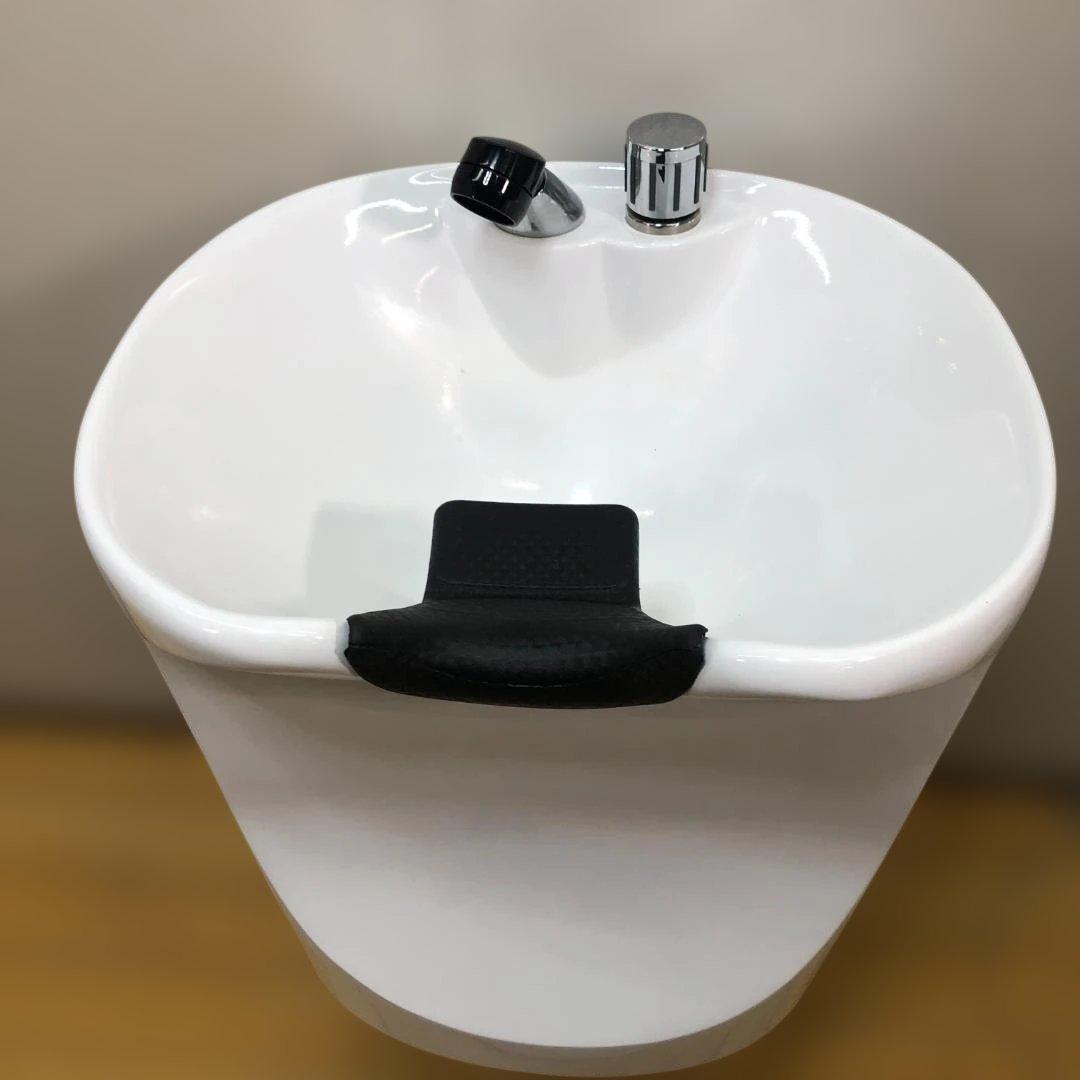 美品 EMS ペロ 移動式 プライベートサロン 使用1年 112930