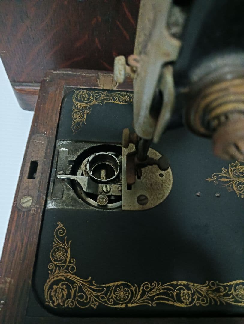 m*k様 アンティーク　SINGER 　手回しミシン　 　木製ケース付き