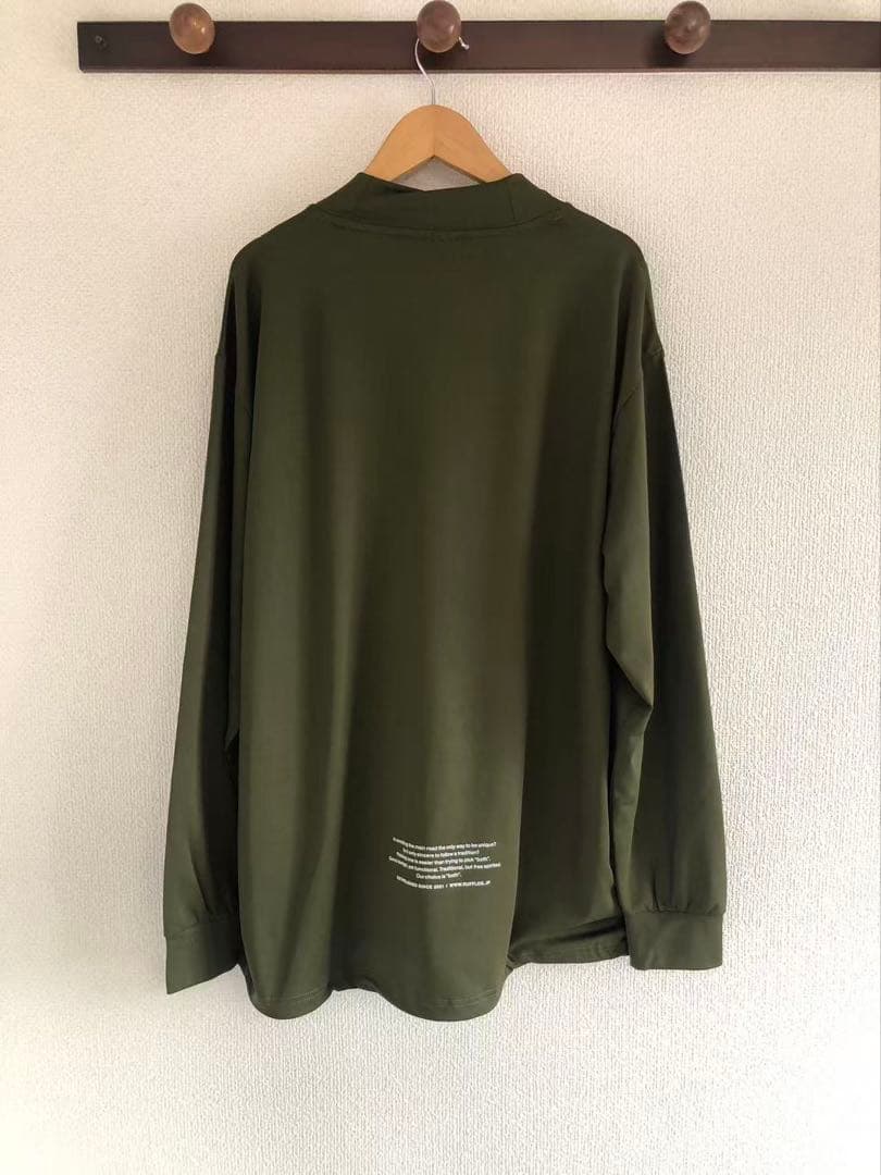 ラフロッグ　RUFFLOG MOCK NECK KHAKIサイズM