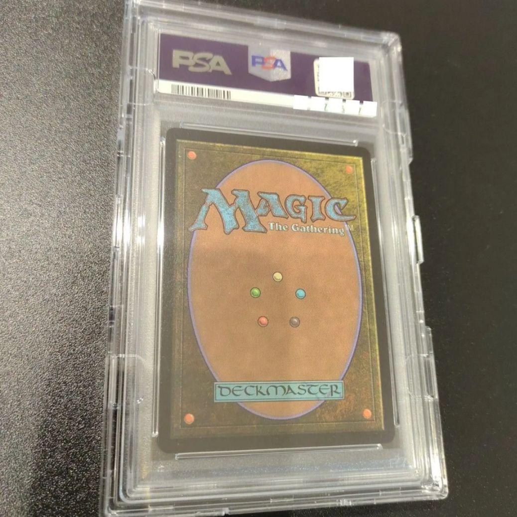 MTG 高揚するモササウルス　ジュラシック・ワールド　Foil　ロゴ入り