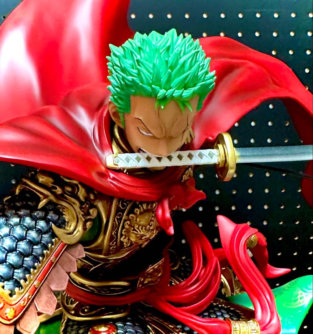 ゾロ フィギュア　ワンピースフィギュア