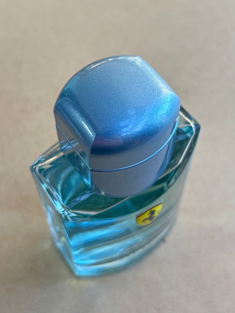 Ferrari フェラーリ ライトエッセンス オードトワレ 75ml