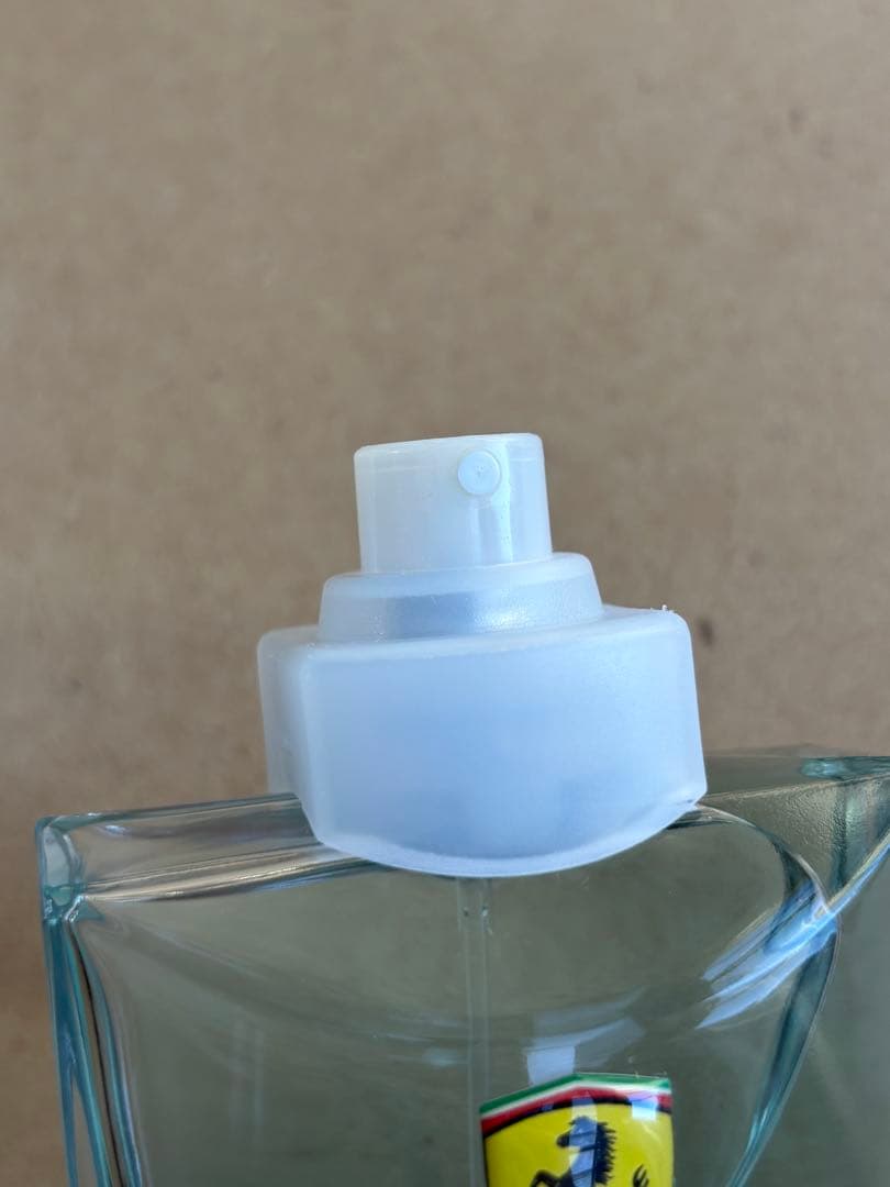 Ferrari フェラーリ ライトエッセンス オードトワレ 75ml