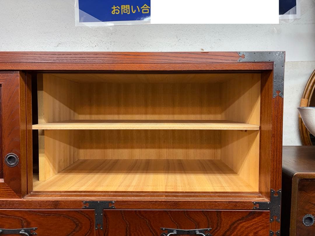 高級　和タンス　欅（ケヤキ）　漆塗り　桐箪笥　三段重ね　伝統工芸