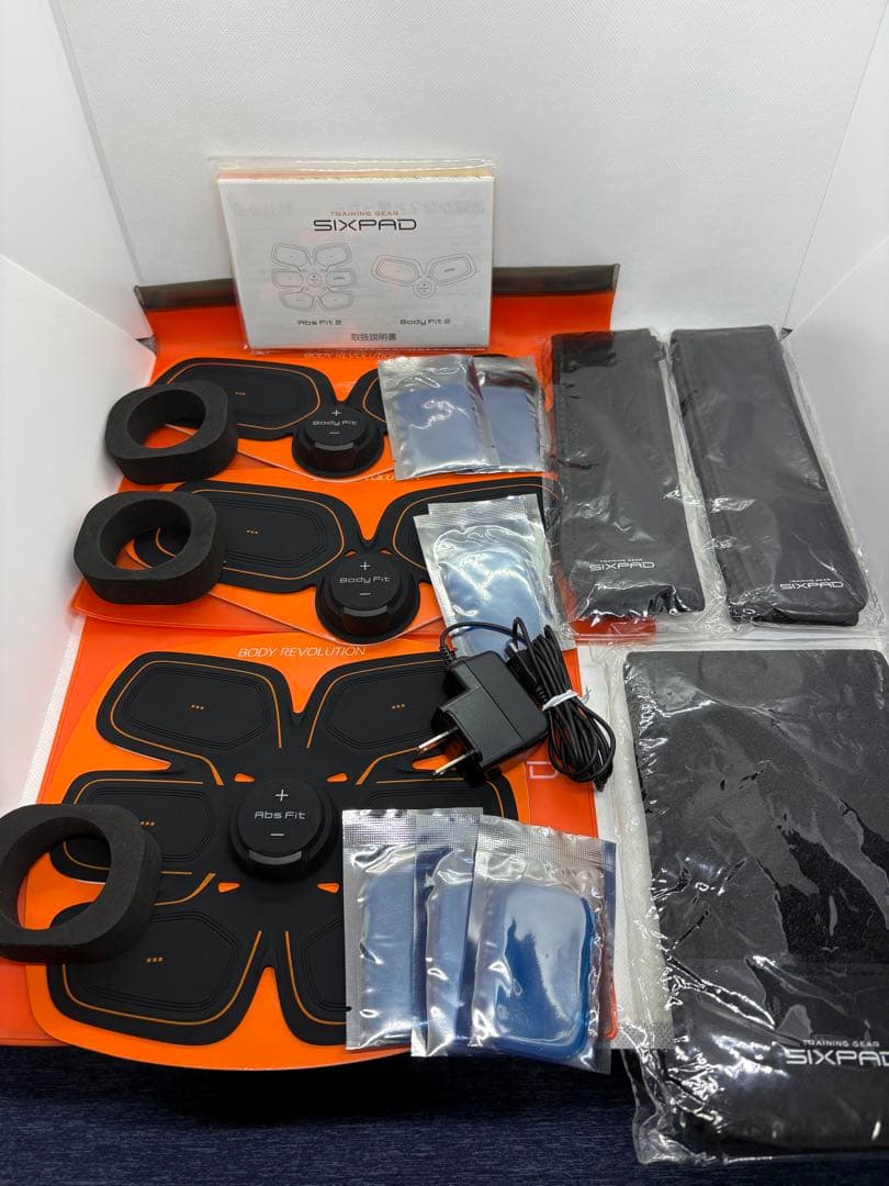 【新年感謝セール】SIXPAD アブズフィット2 & ボディフィット2×2セット