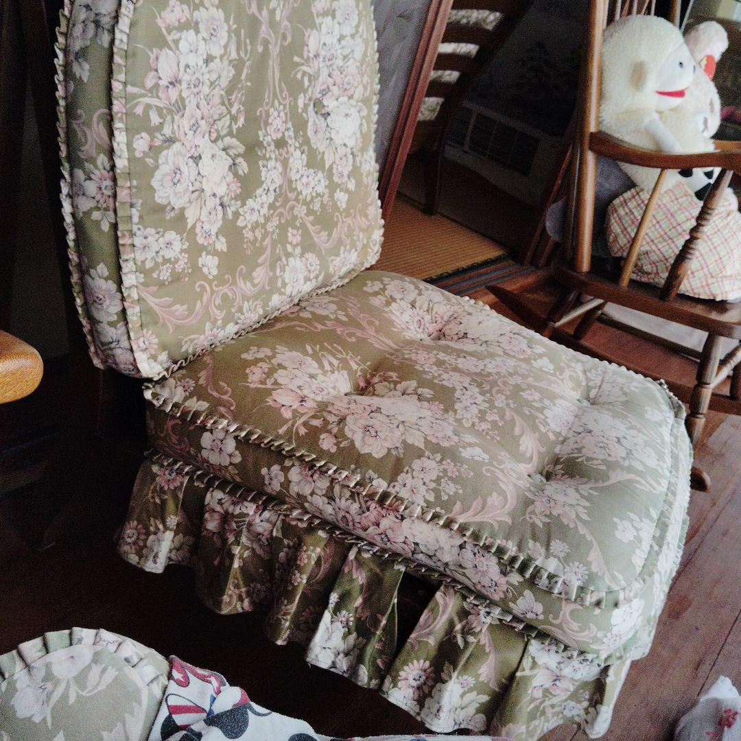 オリジナルクラシックソファオリーブグリーン 花柄 フリル付き