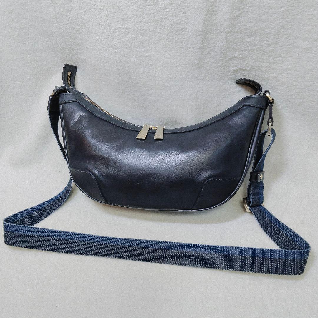 aniary アニアリ ショルダーバッグ 三日月型 レザー ハーフムーン