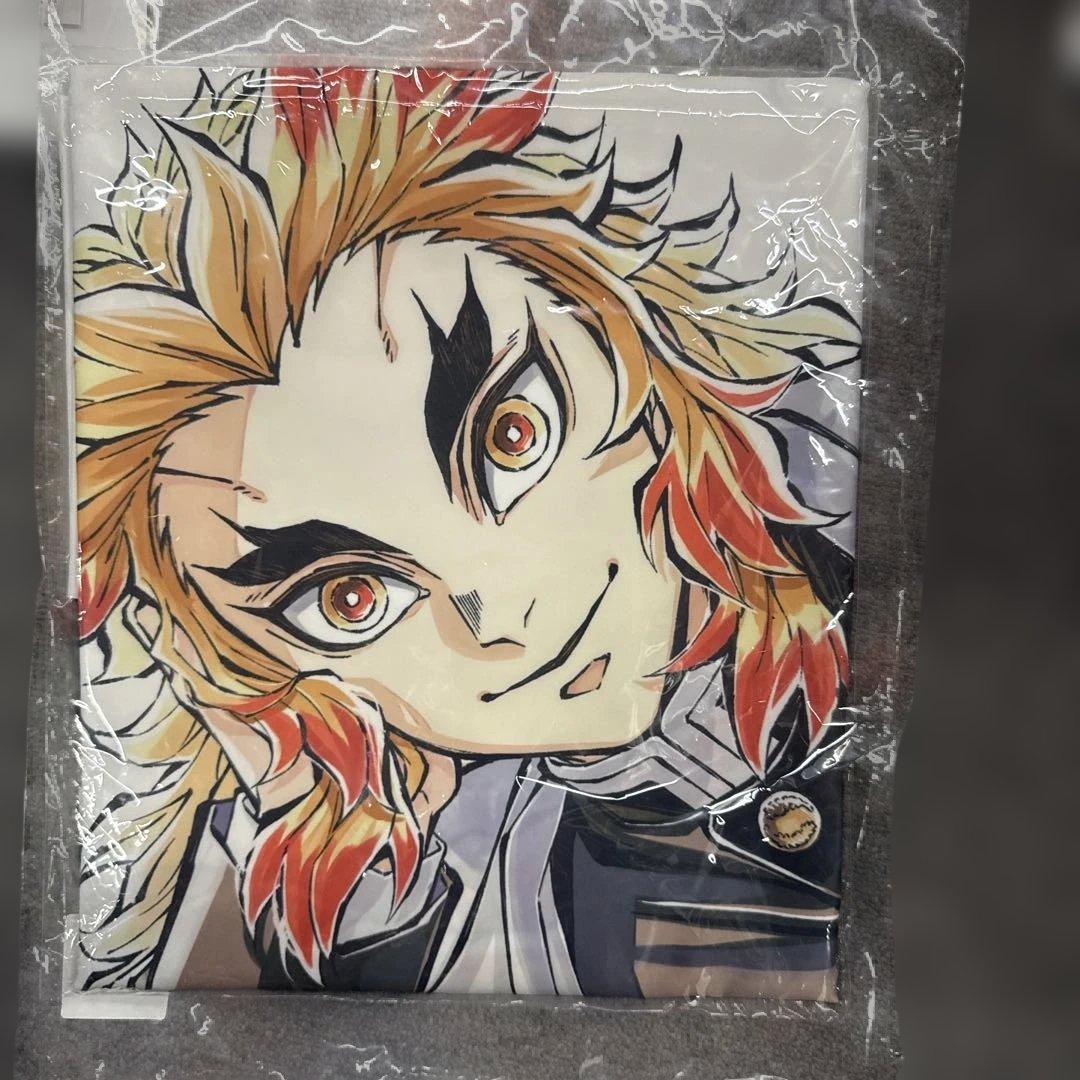 鬼滅の刃　煉獄杏寿郎　寝そべりイラストグッズ開封のみで撮影