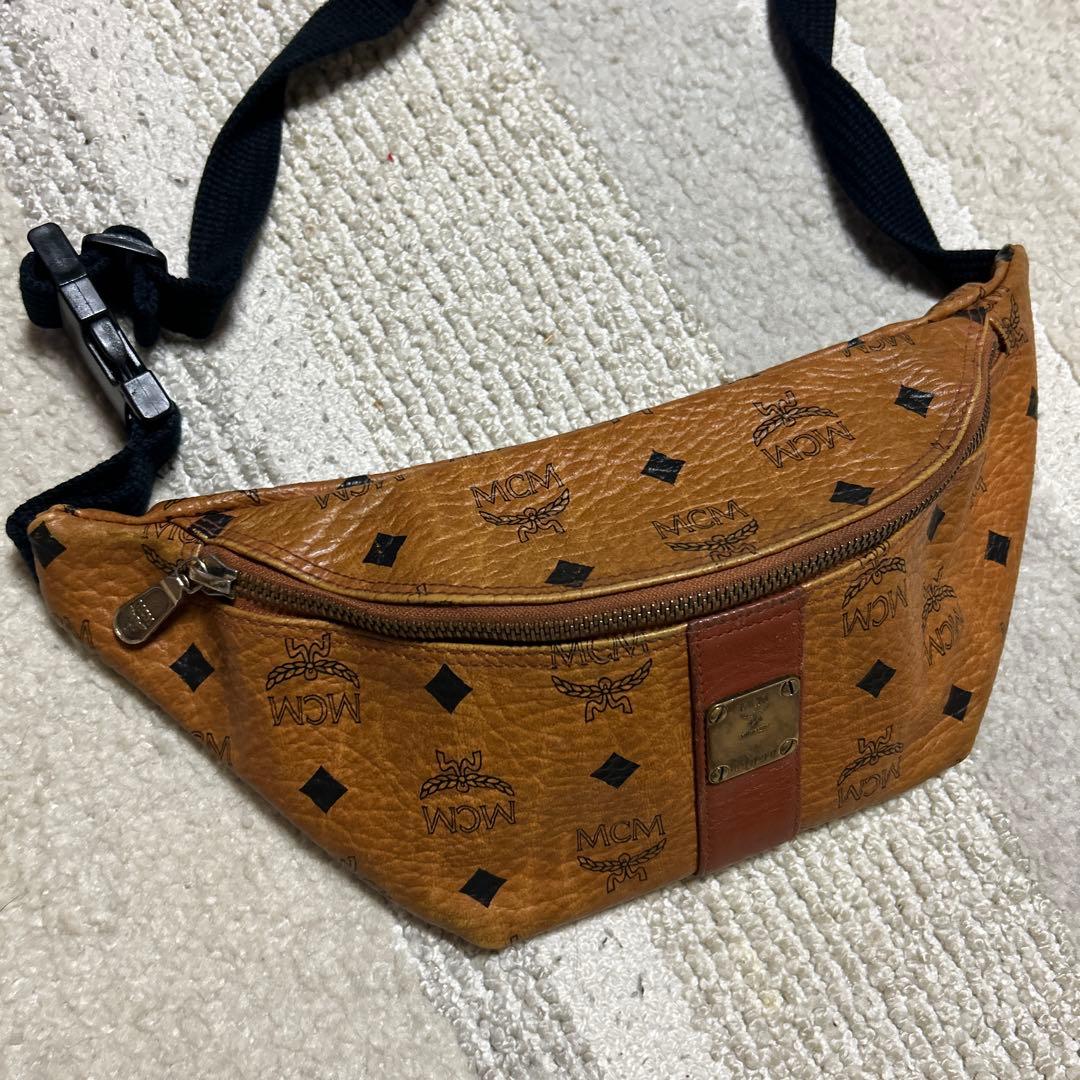 MCM ボディバッグ・ウエストポーチ ブラウン