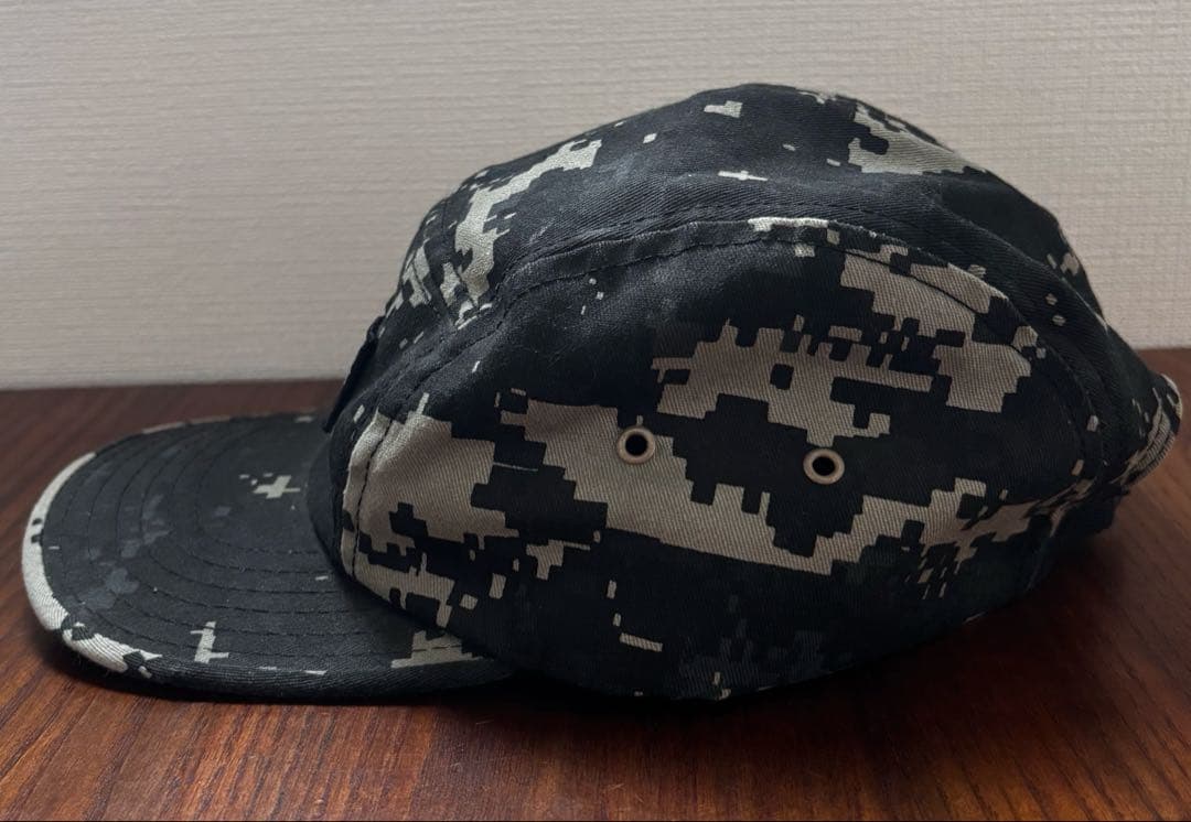 Supreme 迷彩キャップ　デジカモ