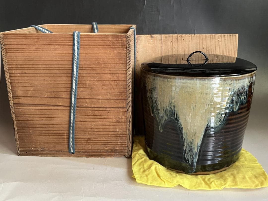 水指■高取焼 八仙窯 漆器蓋 涙紺 遠州七窯 塗蓋 直し有 飴釉 時代物 骨董■