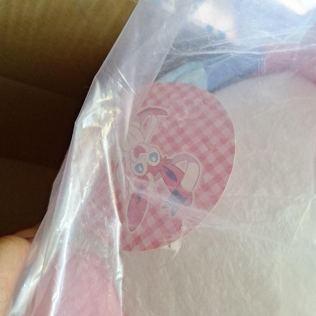 新品未開封　ポケモンセンター　等身大　ニンフィア　ぬいぐるみ