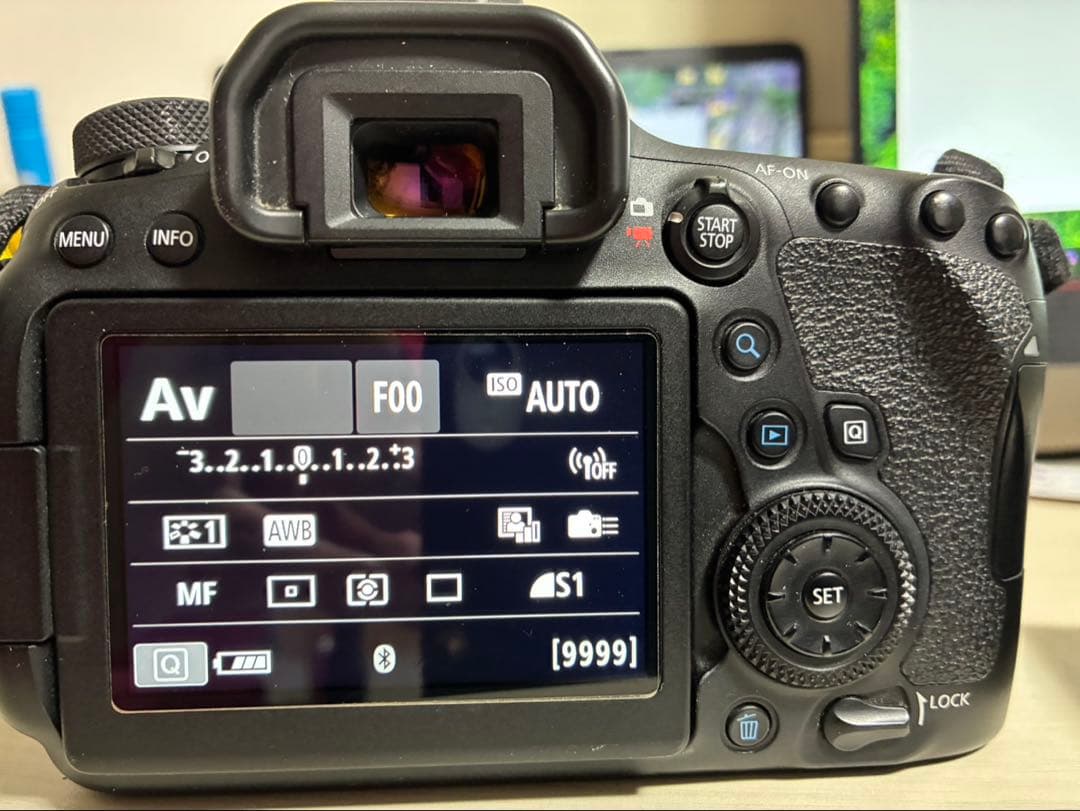 Canon EOS 6D Mark II ボディー EOS6DMK2