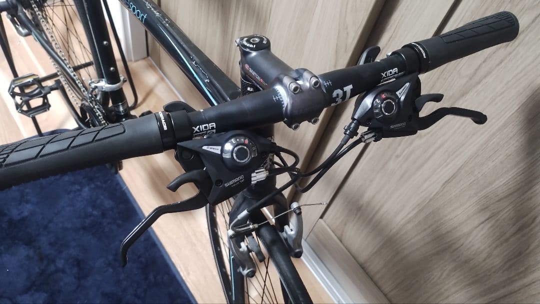 ビアンキ　カメレオンテスポーツ　カーボン　大阪