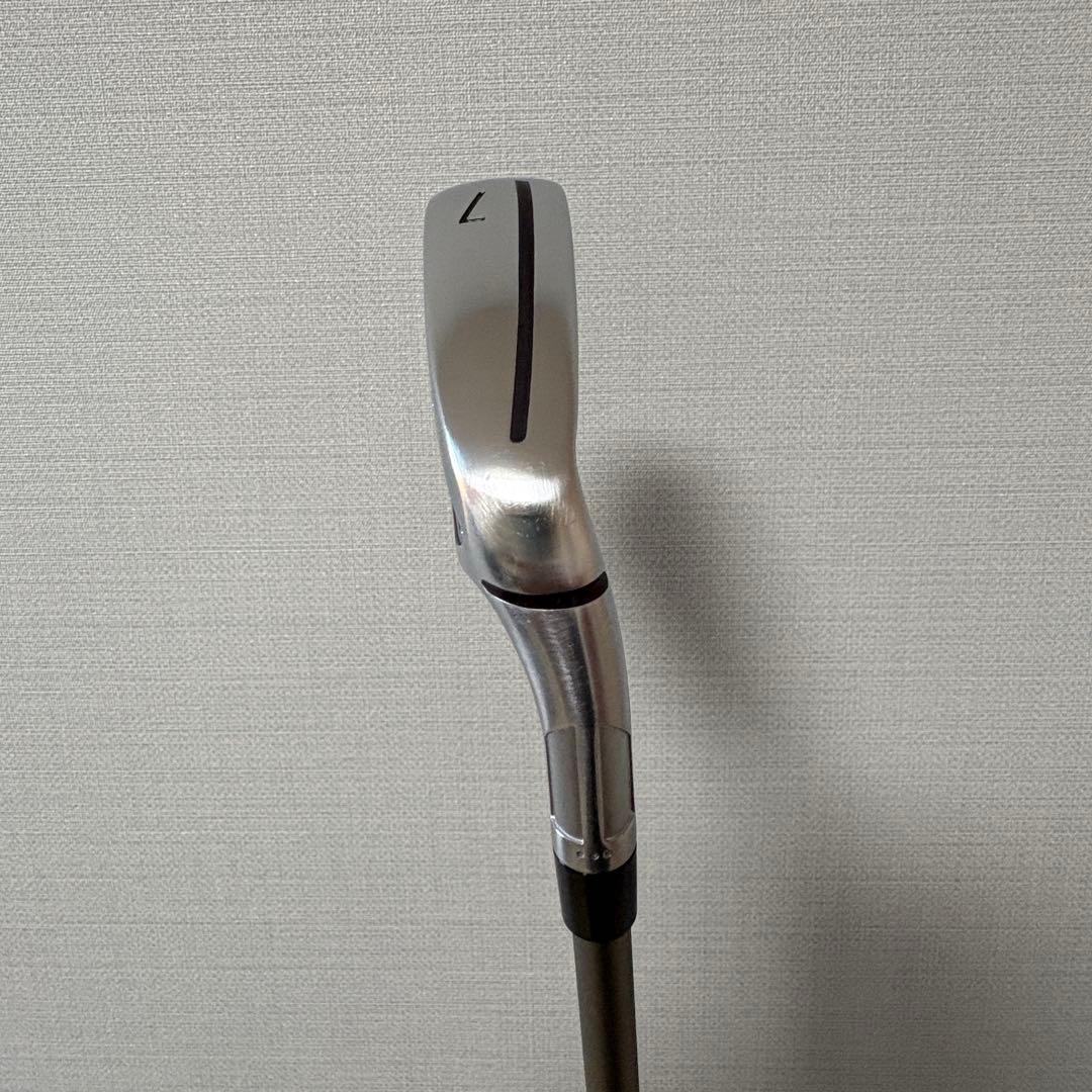 Qi MAX LITE 7番アイアン 純正カーボンシャフト フレックスSR