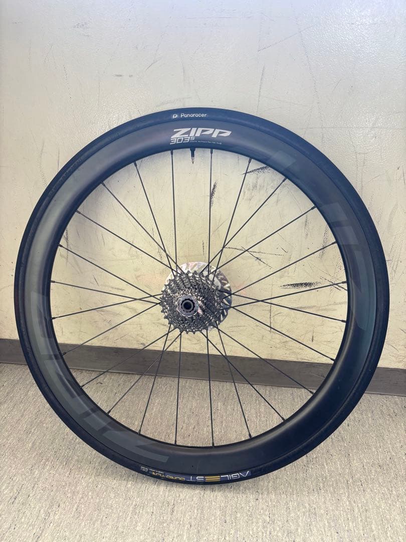 ZIPP 303 S 700C チューブレスタイヤ