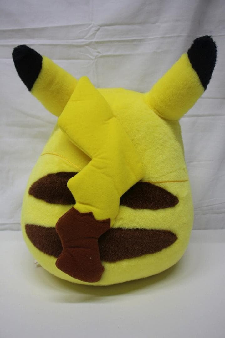 ◆トミー ポケットモンスター 等身大ピカチュウ 1／1 ぬいぐるみ　08119