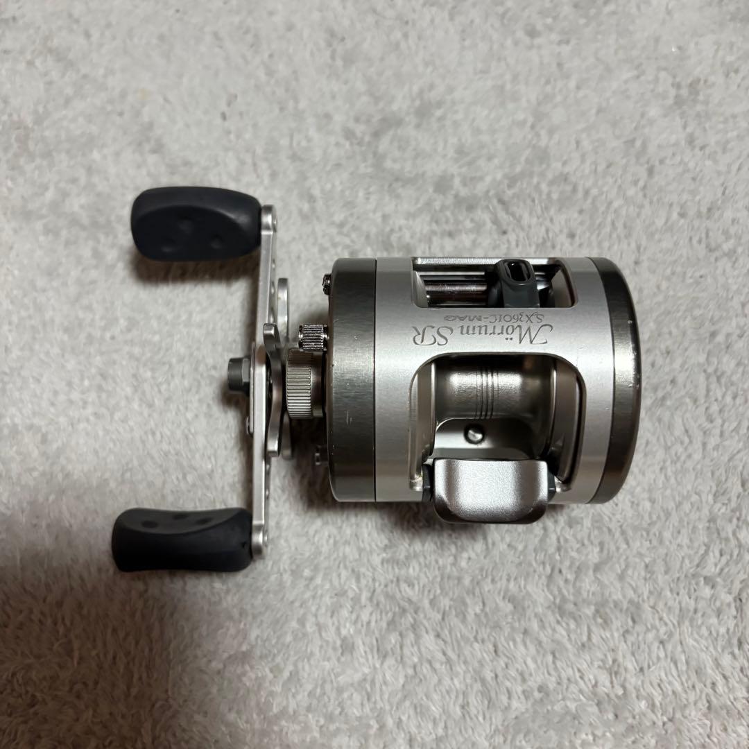 【最終値下】アブガルシア モラム SRSX3601C-MAG ベイトリール