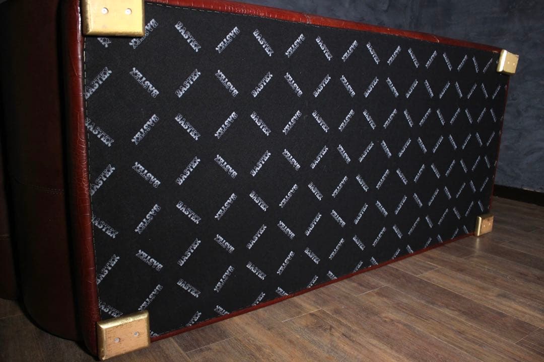 首都圏送無料〜BASTEXイタリア　アンティーク　超一流　ソファ 総本革＋ワニ革