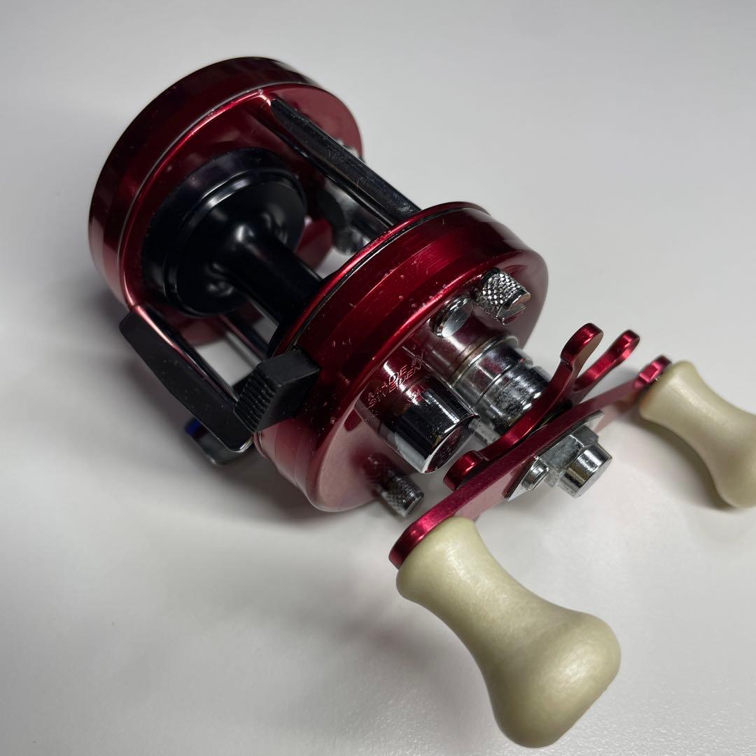 ABU 2500C 赤 アブ アンバサダー レッド 070007