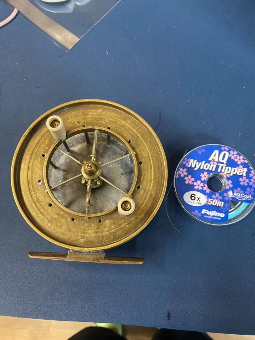 E　センターピンリール　フライリール　フライフィッシング　フライロッド