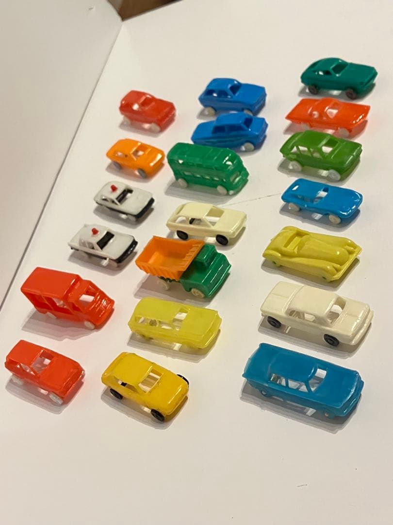 グリコのおもちゃ　ミニカー　グリコのおまけ　フェアレディZ チェリー　ルーチェ