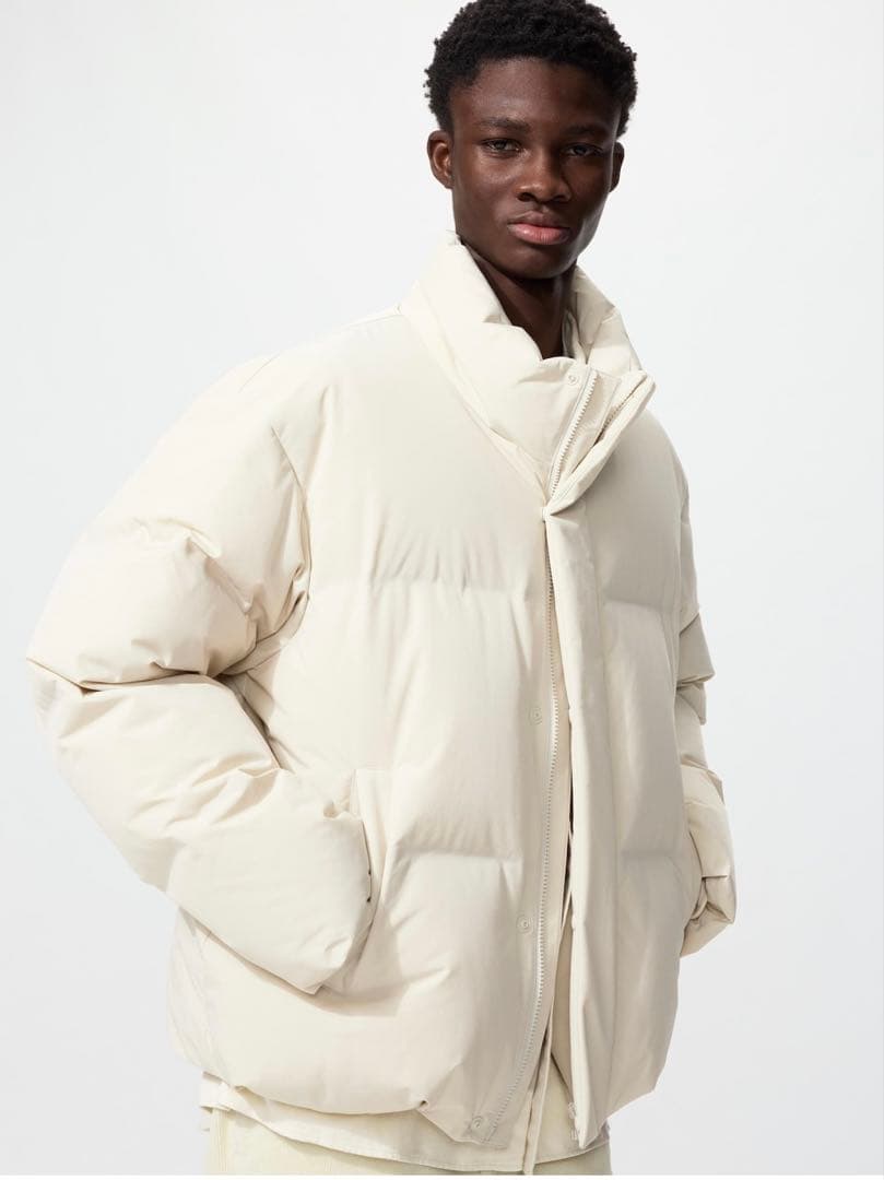 UNIQLO シームレスダウンジャケット　ナチュラル　 M