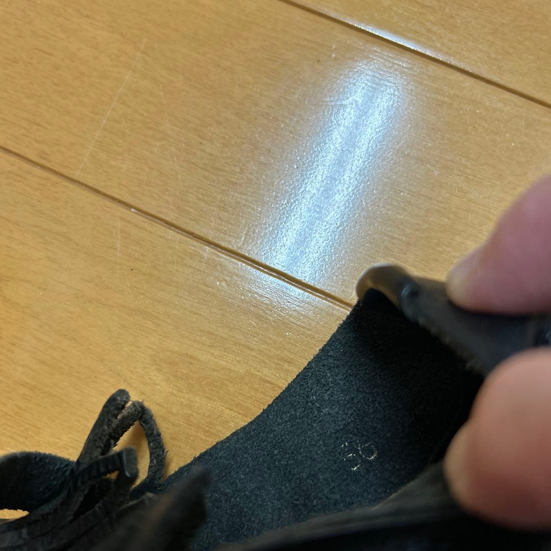 trippen フリンジ付き黒レザーシューズ