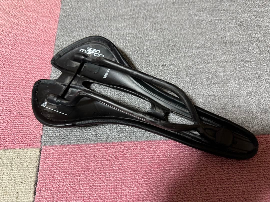 sanmarco サンマルコ アスピデ スーパーレッジェーラ　フルカーボンサドル