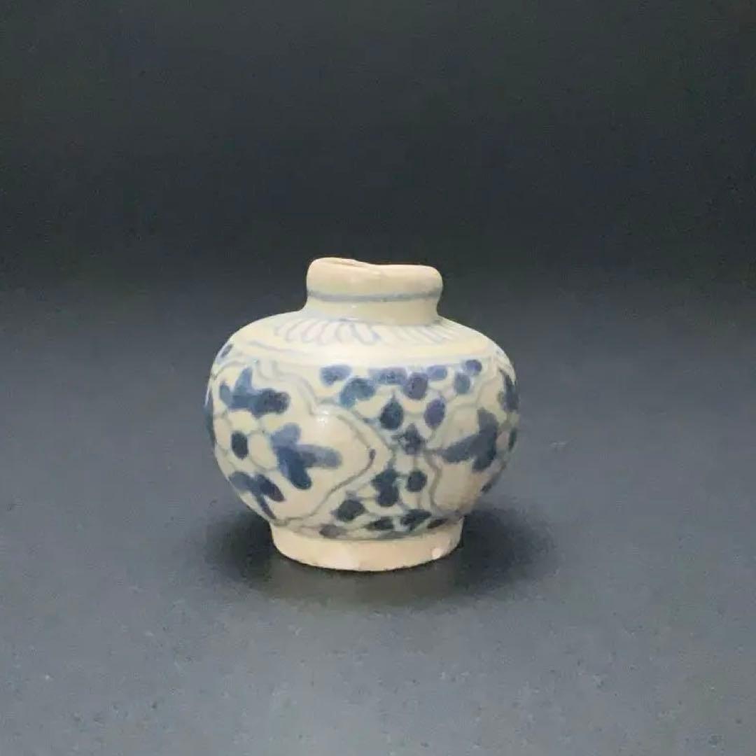 安南染付花図小壺　骨董　アンティーク　ベトナム　R1392ダM