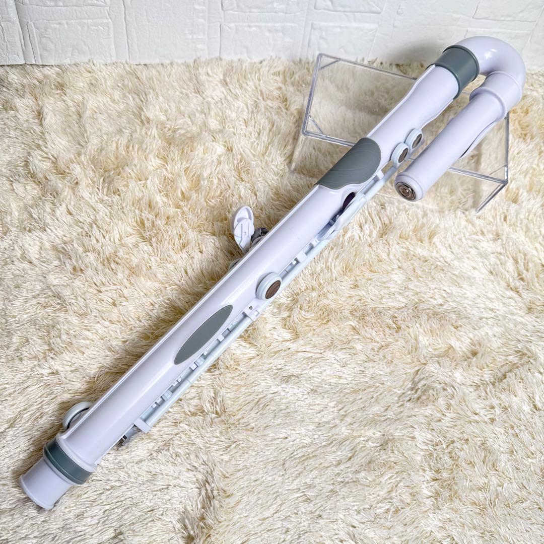 美品 NUVO プラスチック製フルートStudent J Flute 管楽器