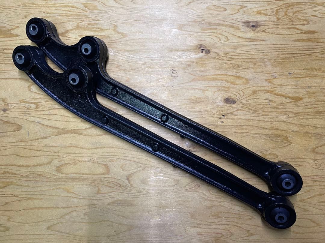 【全国送料無料】ジムニー新品ダブル偏芯ブッシュリーディングアームJB64JB23